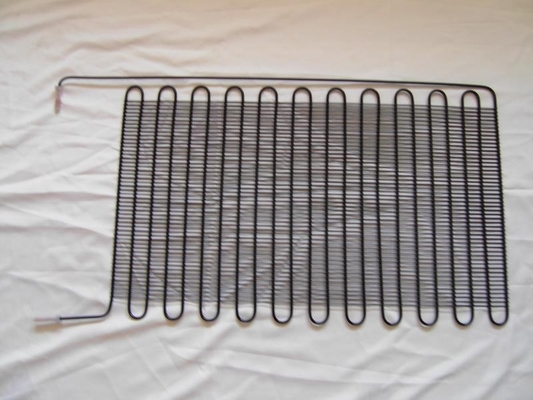 Fio em condensadores do refrigerador do tubo com baixo fio de aço carbono: 1,4 ~ 1.6mm