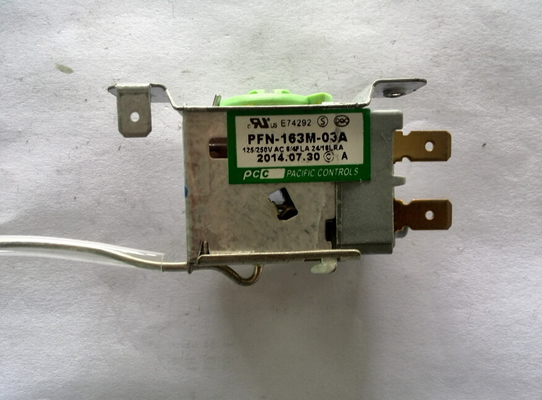 Nenhum termostato da refrigeração do eixo para o refrigerador do carro, manipulação fácil