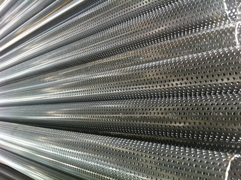 O tubo perfurado de cobre de aço inoxidável padrão do metal soldou o perfurador para decorar